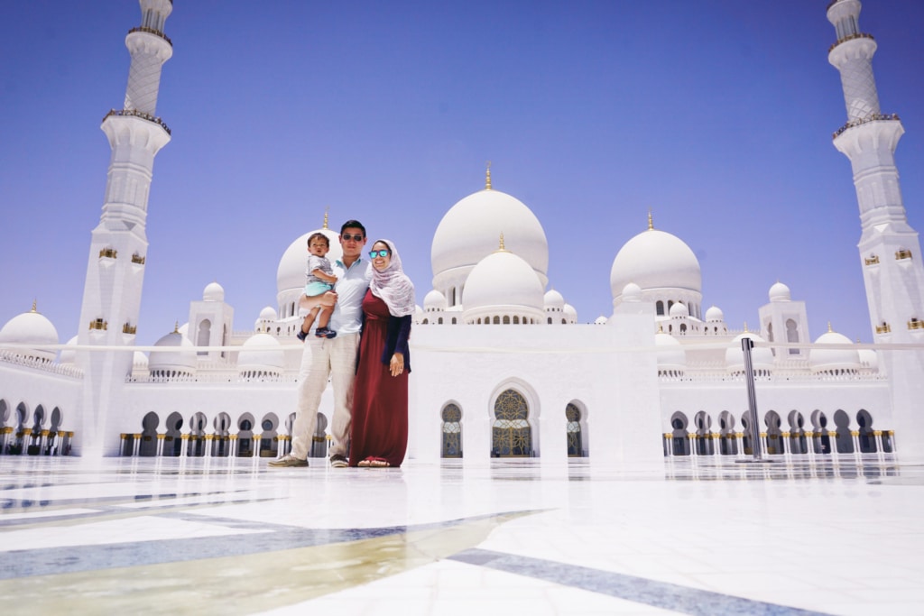 Get to Abu Dhabi from Dubai by Private Tour: What to expect and how to prepare?